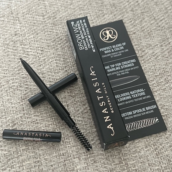 Anastasia Beverly Hills Brow Wiz Skinny Brow Pencil 0.03g - Picture 2 of 2